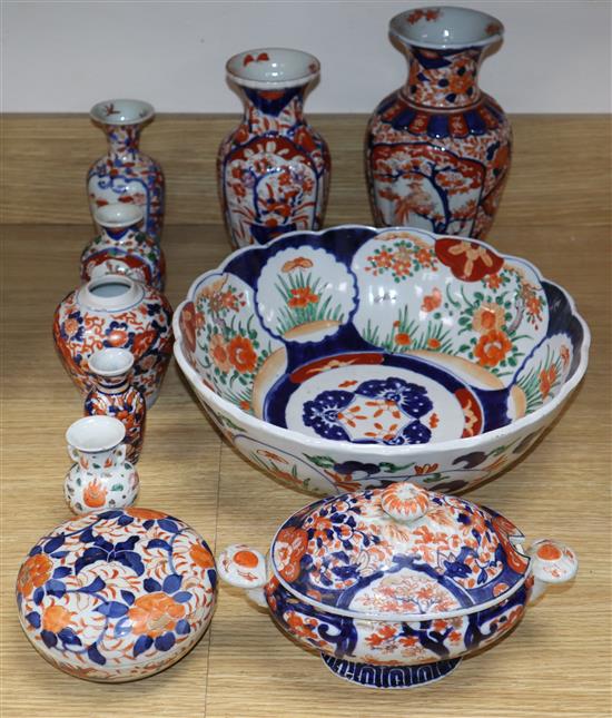 A group of Japanese Imari vases and vessels tallest 24cm